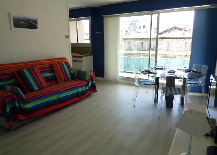 En Centre-ville D'arcachon Avec Balcon, Parking Prive Et Wi-fi, A 300m De La - Fr-1-374-28 Apartmán *