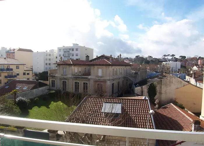En Centre-ville D'arcachon Avec Balcon, Parking Prive Et Wi-fi, A 300m De La - Fr-1-374-28 Apartmán *