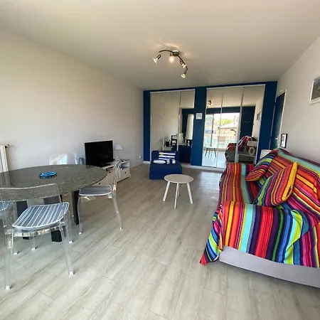 En Centre-ville D'arcachon Avec Balcon, Parking Prive Et Wi-fi, A 300m De La - Fr-1-374-28 아파트
